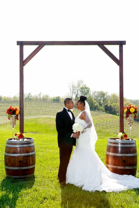 Couple at winery wedding venue in Maryland.
